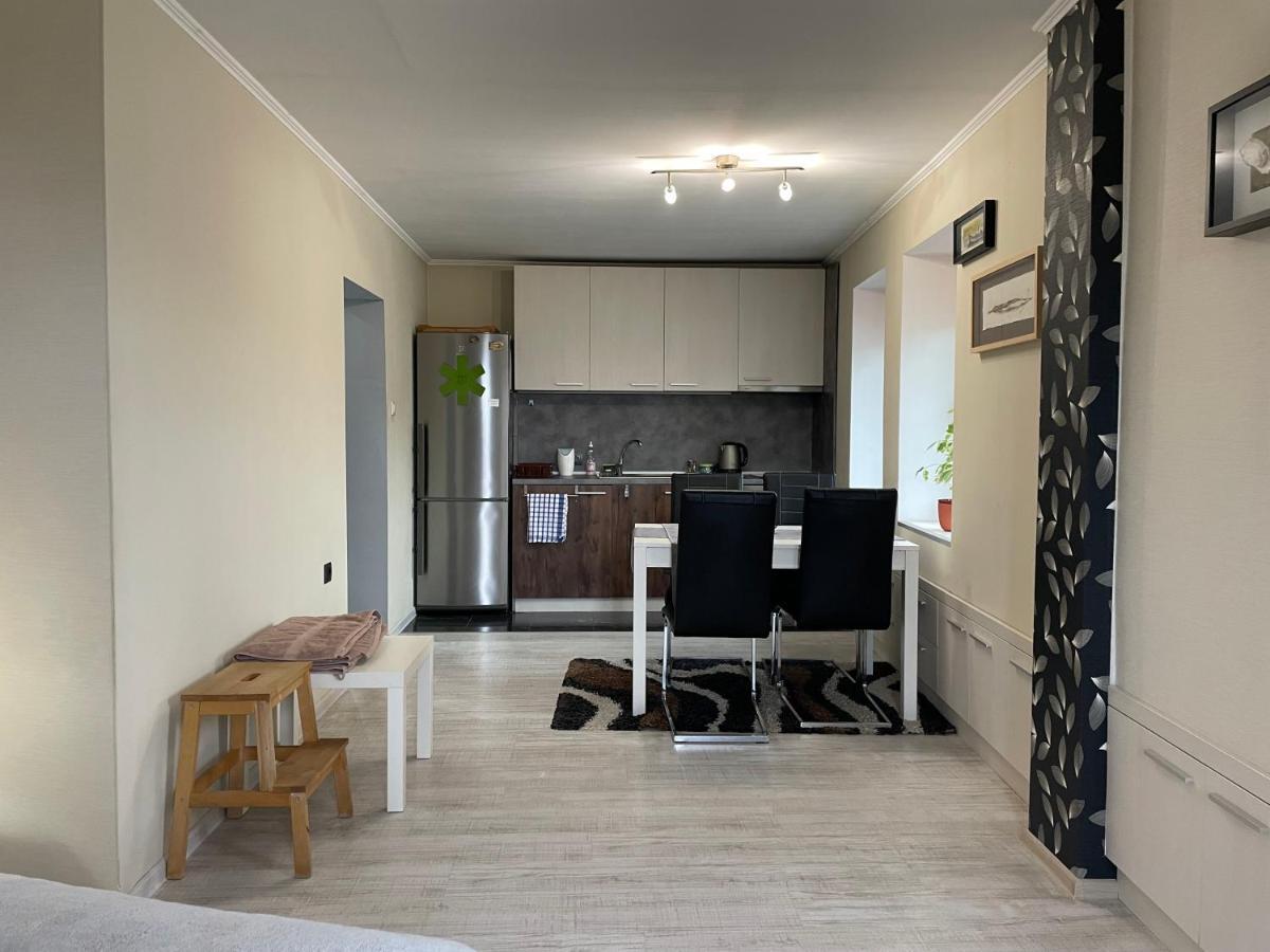 Studio Flat In The Heart Of Burgas Appartement Buitenkant foto